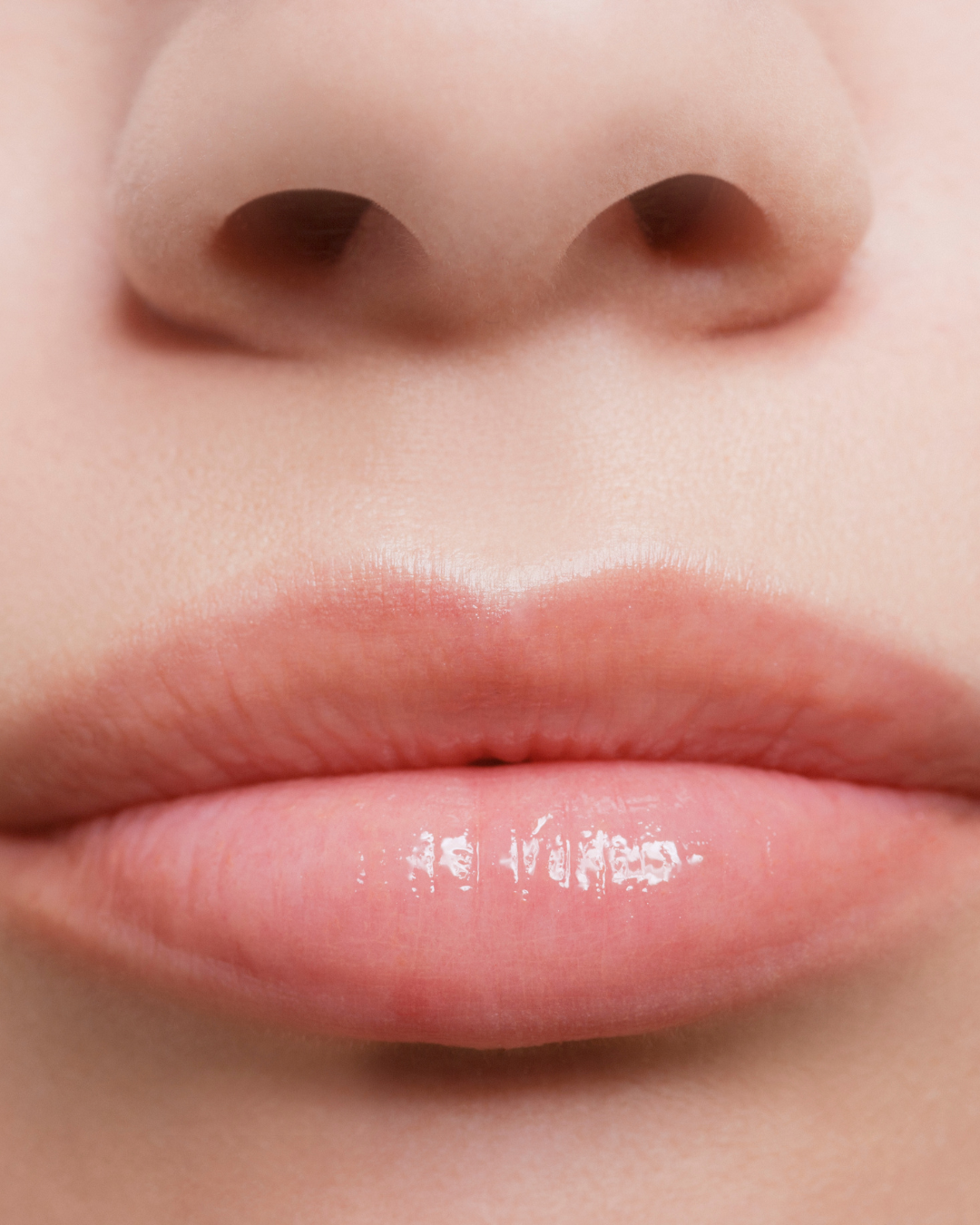 Using Oil on Lips: A Natural Way to Soften, Hydrate, and Restore Dry Lips